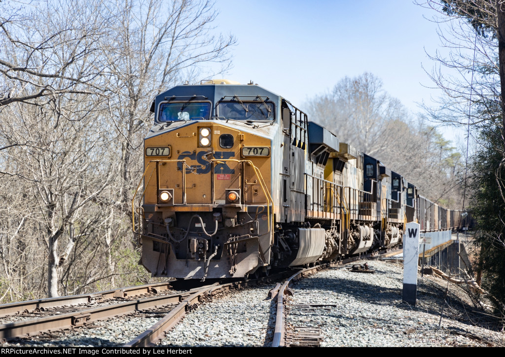 CSX 707 heads back to coal country